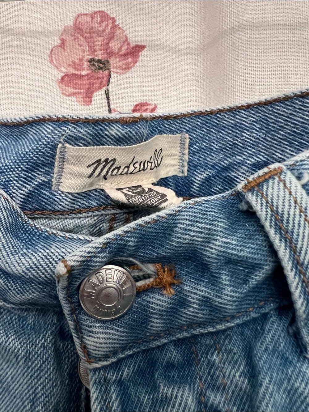 Madewell The Essex Jean Shorts - Picture 4 of 5